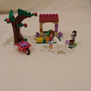 LEGO FRIENDS Olivia's Stable